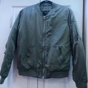 Olive Green Light Fall Bomber Jacket W/ Aesthetic Zipper